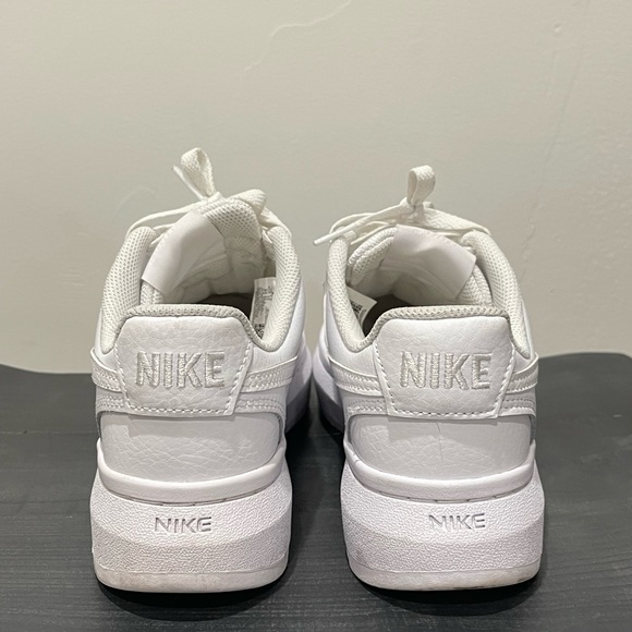 Women’s Nike Platform Air Force 1 - Picture 2 of 6